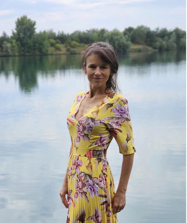 Letošní léto ve víru florálních motivů i vůní