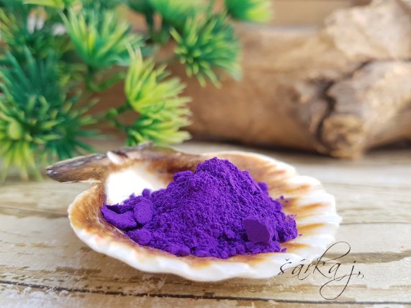 přírodní pigment do kosmetiky - oxid tmavě fialový