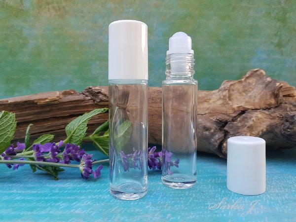 skleněný roll-on s bílým uzávěrem, 10 ml