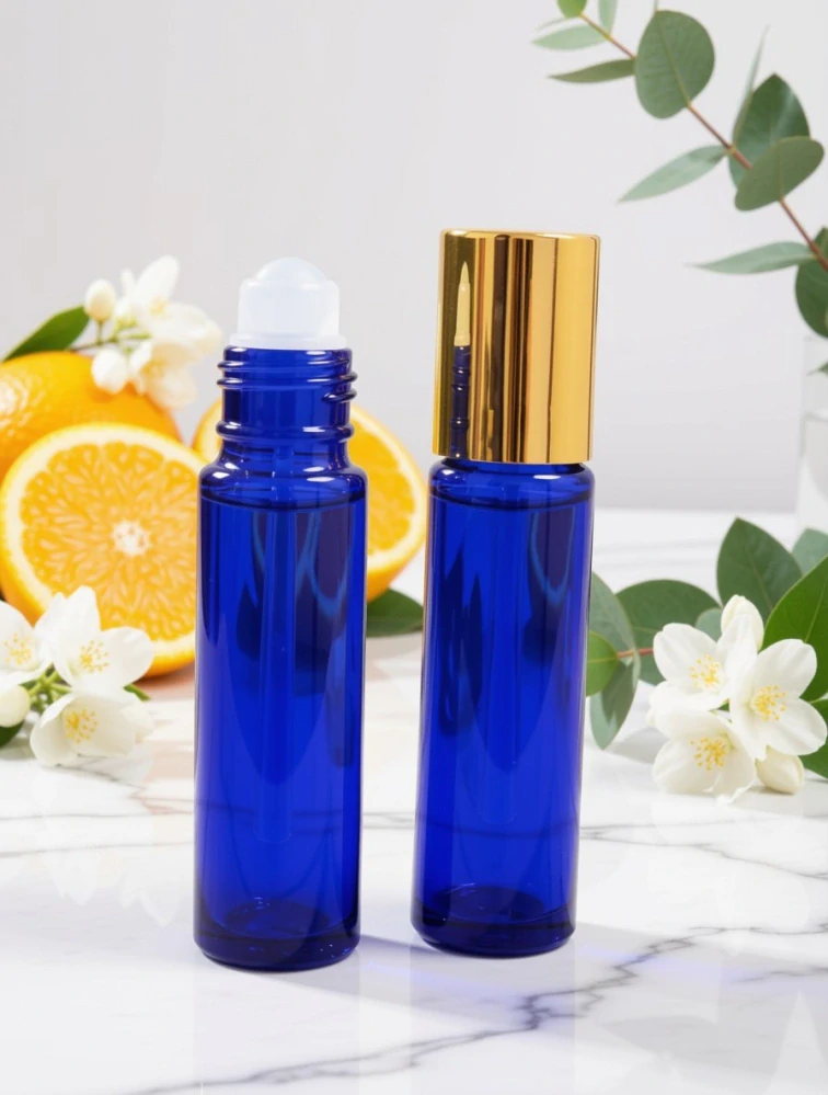 Roll-on modrý se zlatým uzávěrem