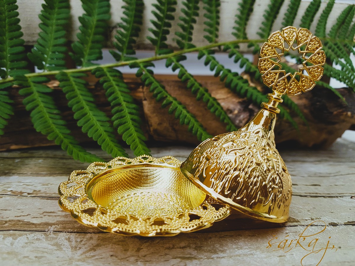 orientální kadidelnice