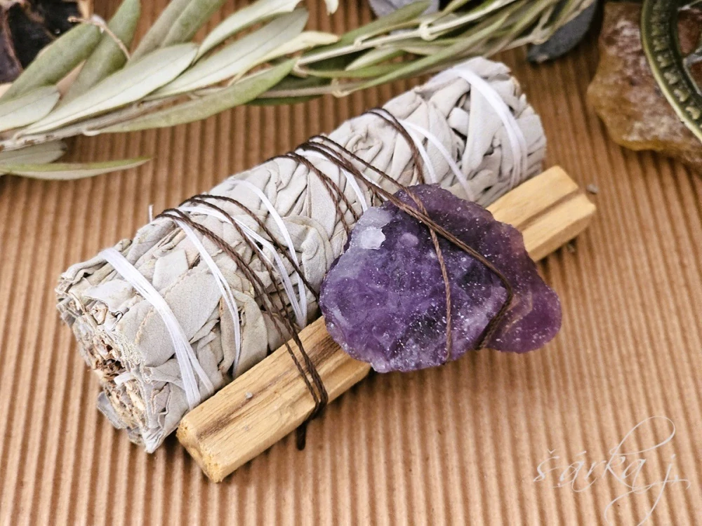 bílá šalvěj, palo santo a ametyst