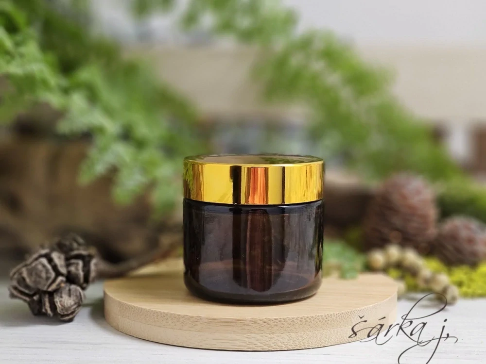 skleněná dóza se zlatým uzávěrem Lune