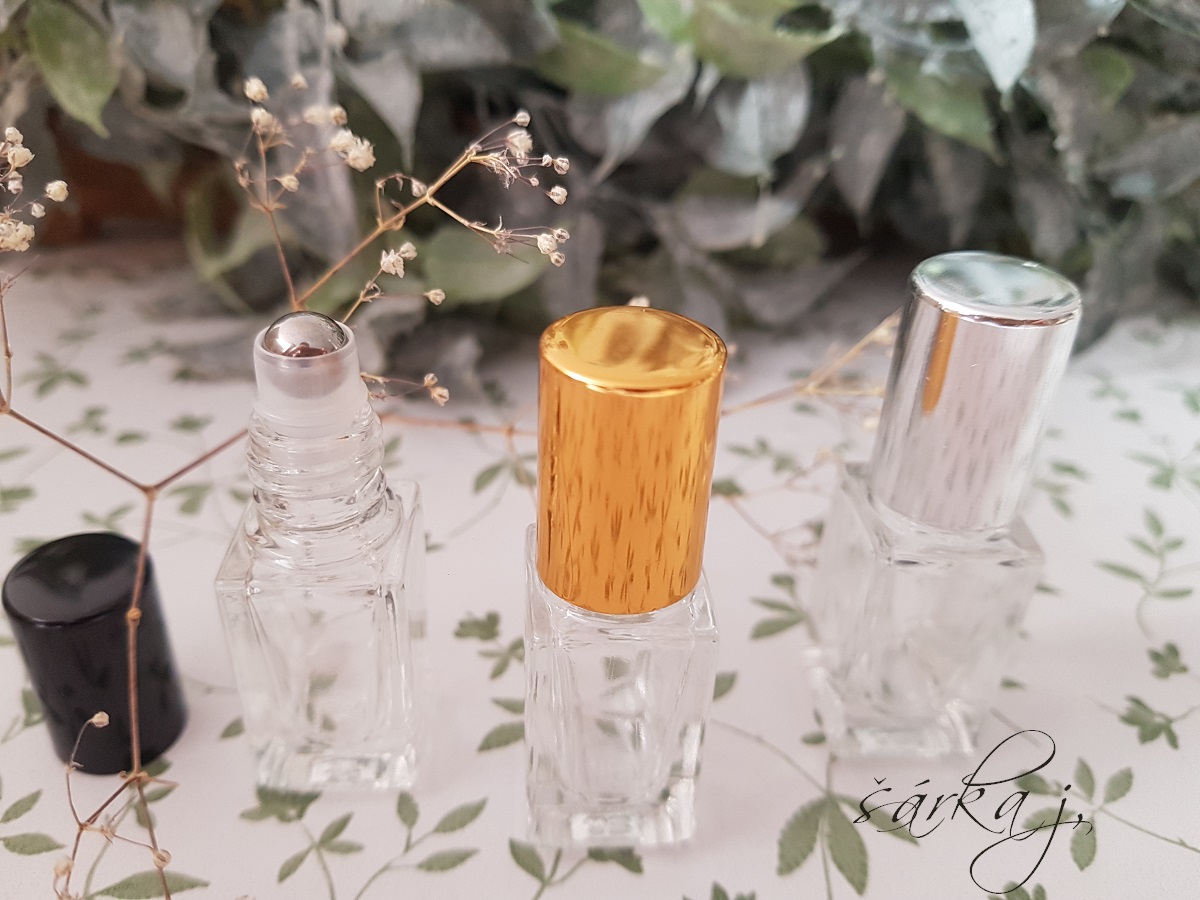 miniaturní skleněný roll-on