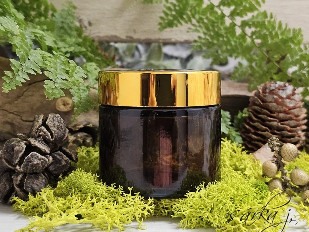 skleněná dóza se zlatým uzávěrem Lune