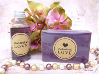 samolepící kulatá dárkové etikety - handmade with love
