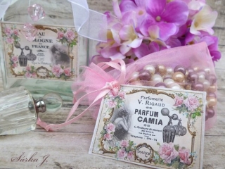 dárková kartička - visačka - Parfum Camia