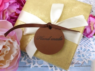 dárková visačka - hladké kolečko s motivem hand made