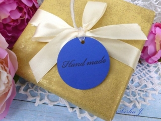 dárková visačka - hladké kolečko s motivem hand made