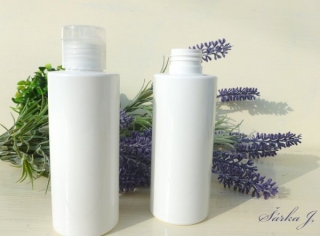 neprůhledná, bílá lahvička s dávkováním, 150 ml