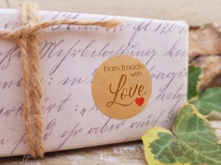 samolepka handmade with Love
