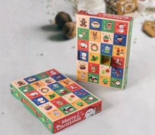 adventní kalendář k vlastnímu naplnění