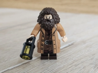 LEGO figurka Rubeus Hagrid s lucernou