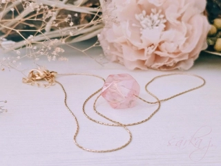 minimalistický náhrdelník Rose