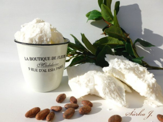 BAMBUCKÉ máslo-shea butter-karité