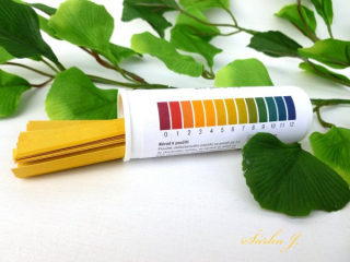 universální indikátorové pH papírky - pro pH 0-12