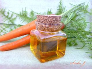 mrkvový olej - vyživující, plný vitamínů