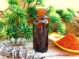 Santalové dřevo Amyris Balsamifera Bark oil