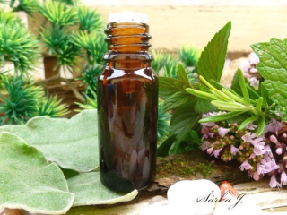 Šalvěj lékařská Salvia Officinalis Oil