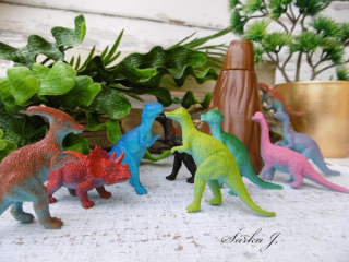 dinosauři figurky
